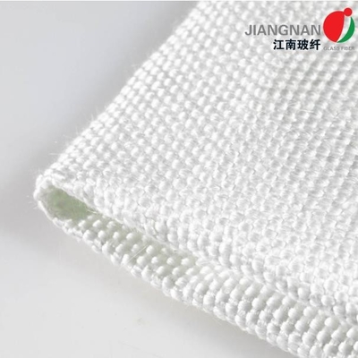 1.5mmの厚さのM30によって一定にされるガラス繊維の布のガラス繊維によって編まれる粗紡糸にする布