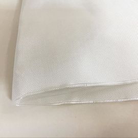 7628電子Eガラスのガラス繊維の布ロール0.2mm厚さの金か白い色