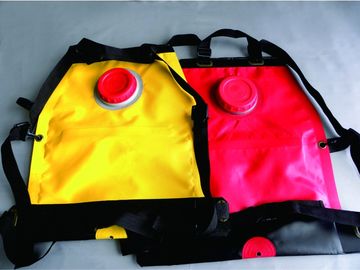 革紐の消火器のパックの消火器のサイズ15L 19Lの赤く黄色い色